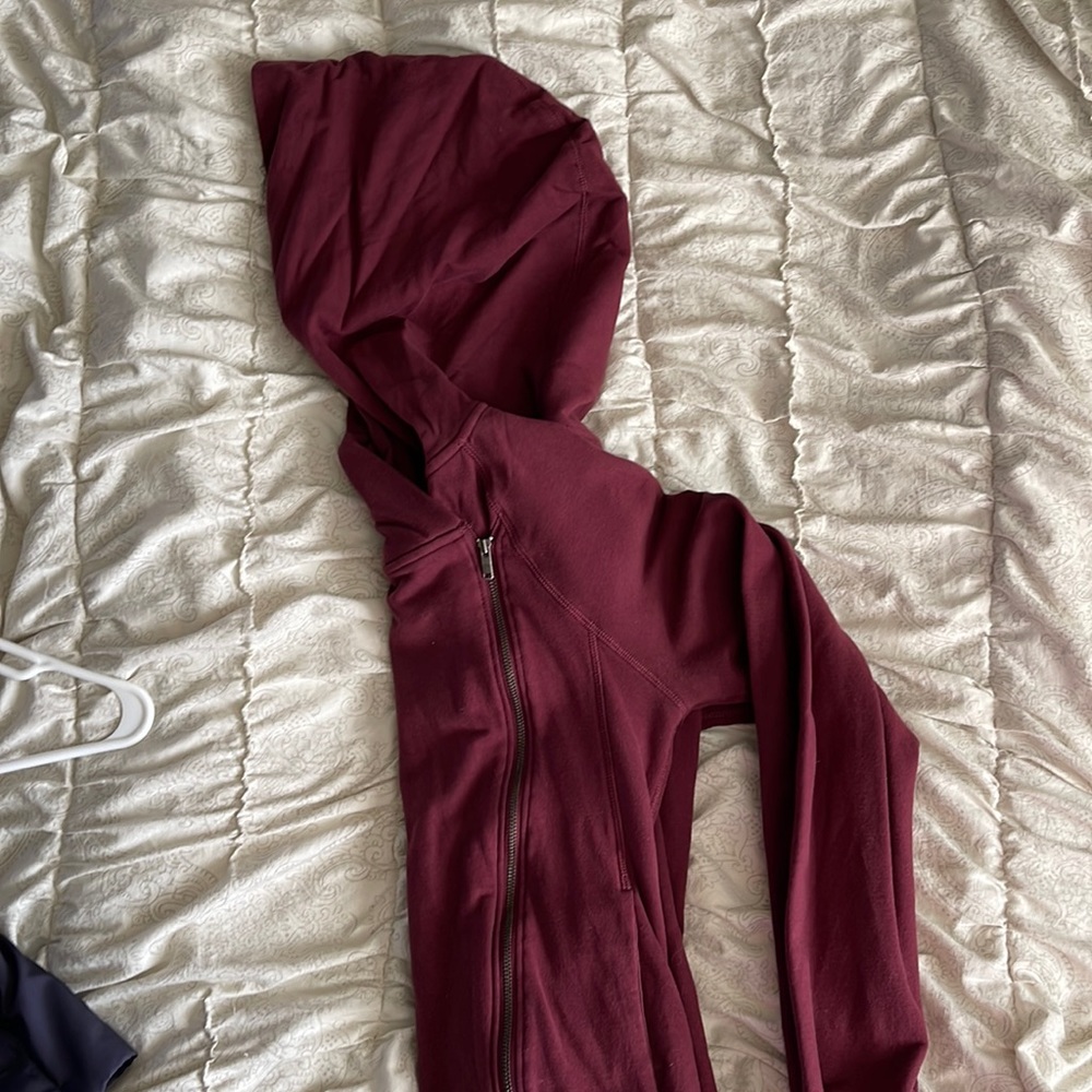 Nike womens M zip up burgundy color